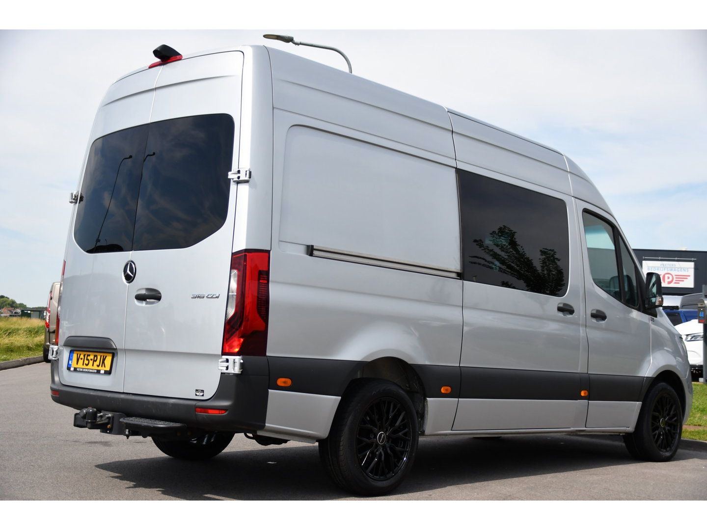 Mercedes-Benz Sprinter 316 2.2 CDI L2H2 DC PB Edition Adaptieve Cruise, Camera, Carplay, LED, 164pk, Stoelverwarming, Trekhaak, Automaat, 10,5'' Mbux, Standkachel, Uniek!
