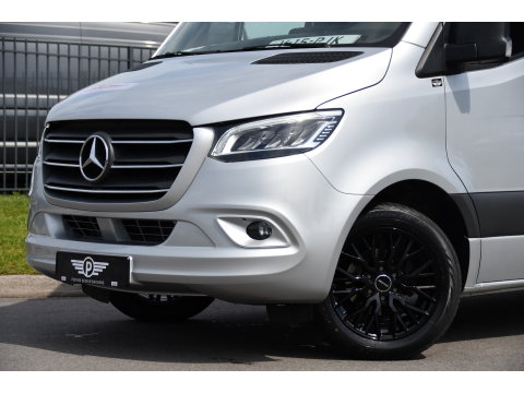 Mercedes-Benz Sprinter 316 2.2 CDI L2H2 DC PB Edition Adaptieve Cruise, Camera, Carplay, LED, 164pk, Stoelverwarming, Trekhaak, Automaat, 10,5'' Mbux, Standkachel, Uniek!