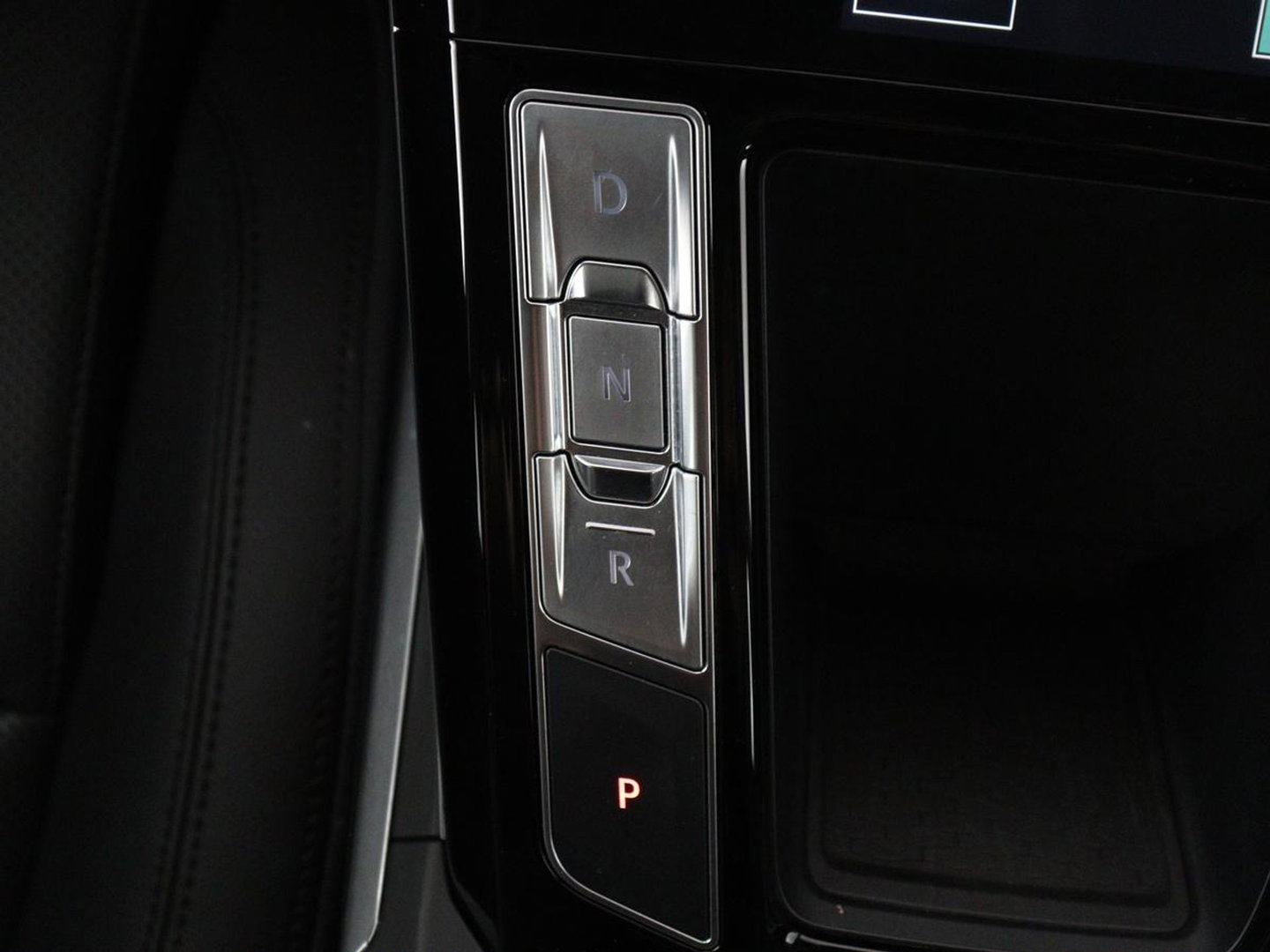 Jaguar I-PACE EV400 Business Edition S 90 kWh SOH 94,2% | Carplay | Navigatie | Standkachel | Panoramadak | Camera | Adaptive cruise | Elektrische achterklep | Climate control