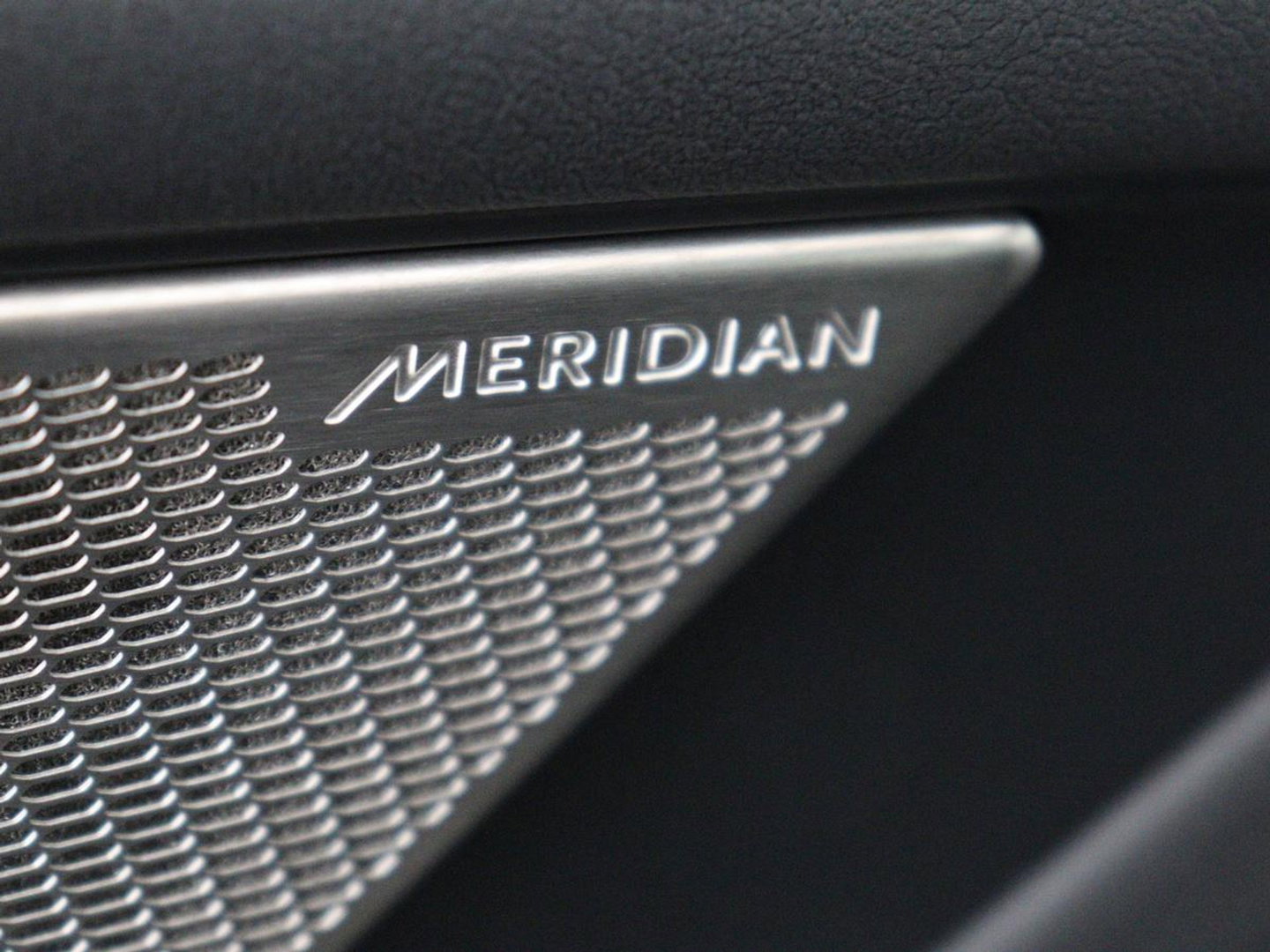 Jaguar I-PACE EV400 Business Edition S 90 kWh SOH 94,2% | Carplay | Navigatie | Standkachel | Panoramadak | Camera | Adaptive cruise | Elektrische achterklep | Climate control
