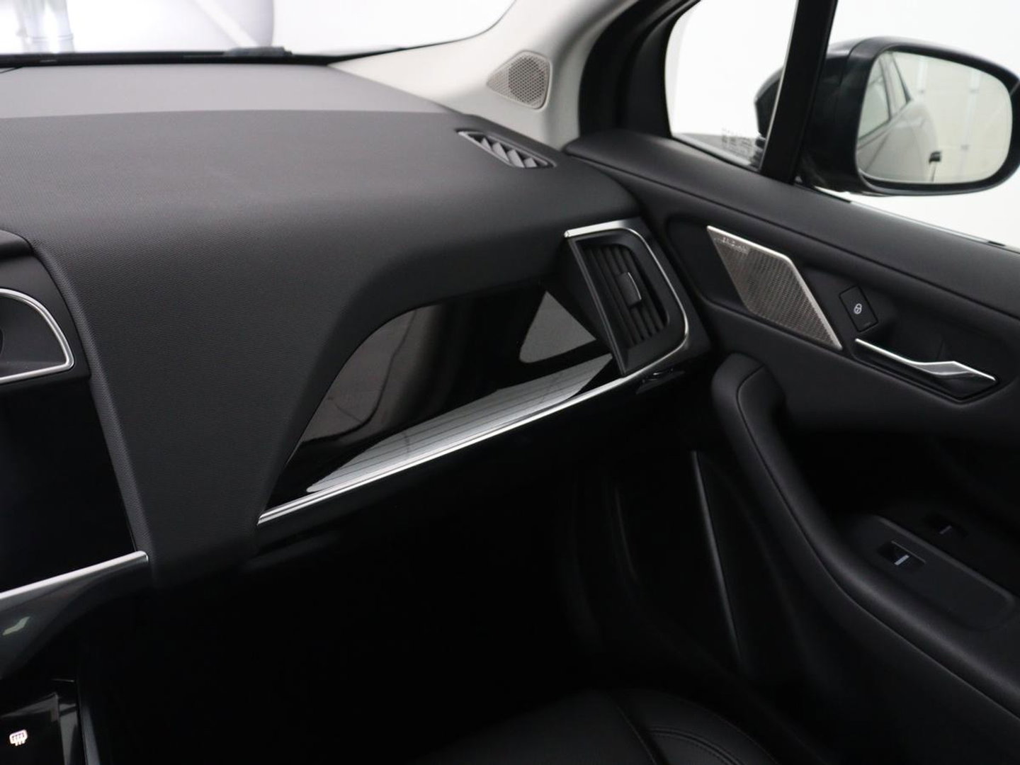 Jaguar I-PACE EV400 Business Edition S 90 kWh SOH 94,2% | Carplay | Navigatie | Standkachel | Panoramadak | Camera | Adaptive cruise | Elektrische achterklep | Climate control