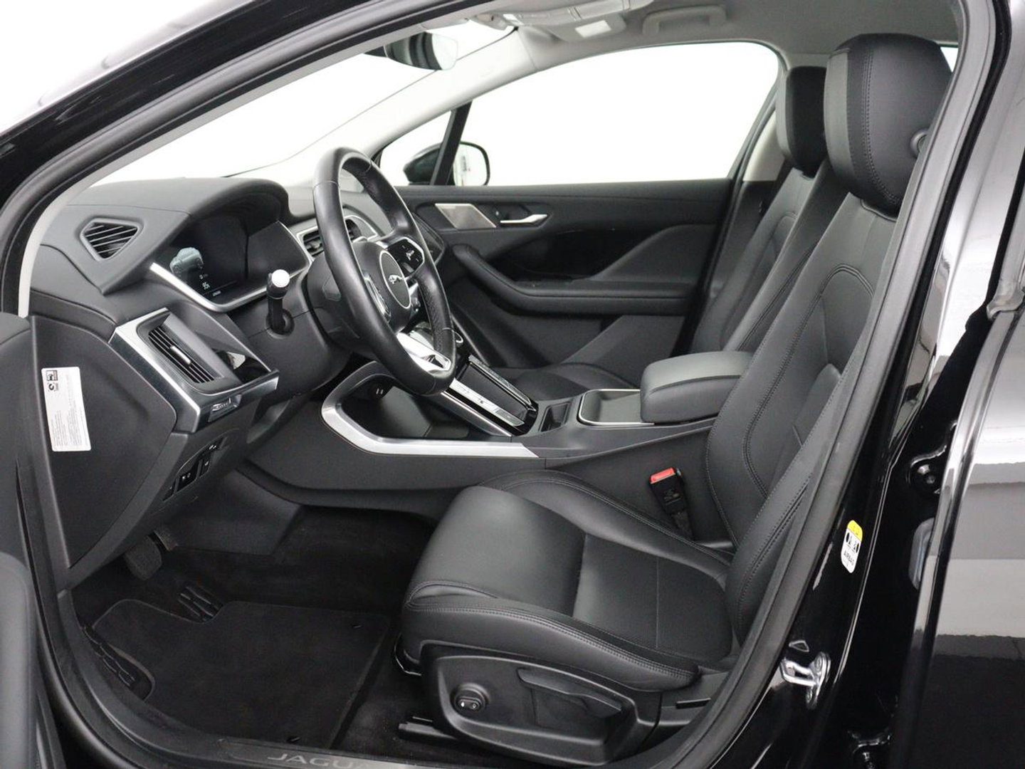 Jaguar I-PACE EV400 Business Edition S 90 kWh SOH 94,2% | Carplay | Navigatie | Standkachel | Panoramadak | Camera | Adaptive cruise | Elektrische achterklep | Climate control