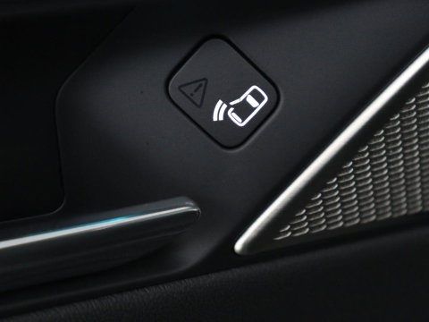Jaguar I-PACE EV400 Business Edition S 90 kWh SOH 94,2% | Carplay | Navigatie | Standkachel | Panoramadak | Camera | Adaptive cruise | Elektrische achterklep | Climate control