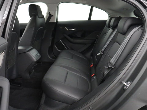 Jaguar I-PACE EV400 Business Edition S 90 kWh SOH 94,2% | Carplay | Navigatie | Standkachel | Panoramadak | Camera | Adaptive cruise | Elektrische achterklep | Climate control