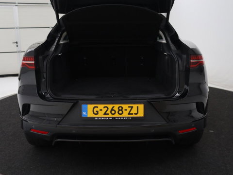 Jaguar I-PACE EV400 Business Edition S 90 kWh SOH 94,2% | Carplay | Navigatie | Standkachel | Panoramadak | Camera | Adaptive cruise | Elektrische achterklep | Climate control