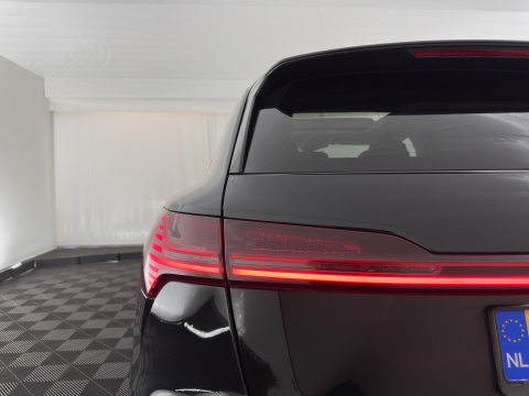 Audi e-tron 55 Quattro Advanced 95 kWh [ 3-Fase-11kW ] {SoH-91%} (INCL-BTW) *PANO | LEATHER | BANG&OLUFSEN | VIRTUAL-MIRRORS | HEAD-UP |  ADAPTIVE-CRUISE | FULL-LED | DIGI-COCKPIT | KEYLESS | MEMORY-PACK | TOPVIEW | HEATED-SPORTSEATS |  22''ALU*