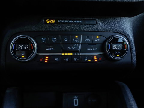 Ford FOCUS Wagon 1.0 EcoBoost ST-Line Automaat | Trekhaak | Winterpack