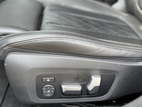 BMW 3 Serie Touring 330e LCI High Ex. M-Sport Pro |Individual leer|Pano|H/K|Memory|19"|Trekhaak|Dravit