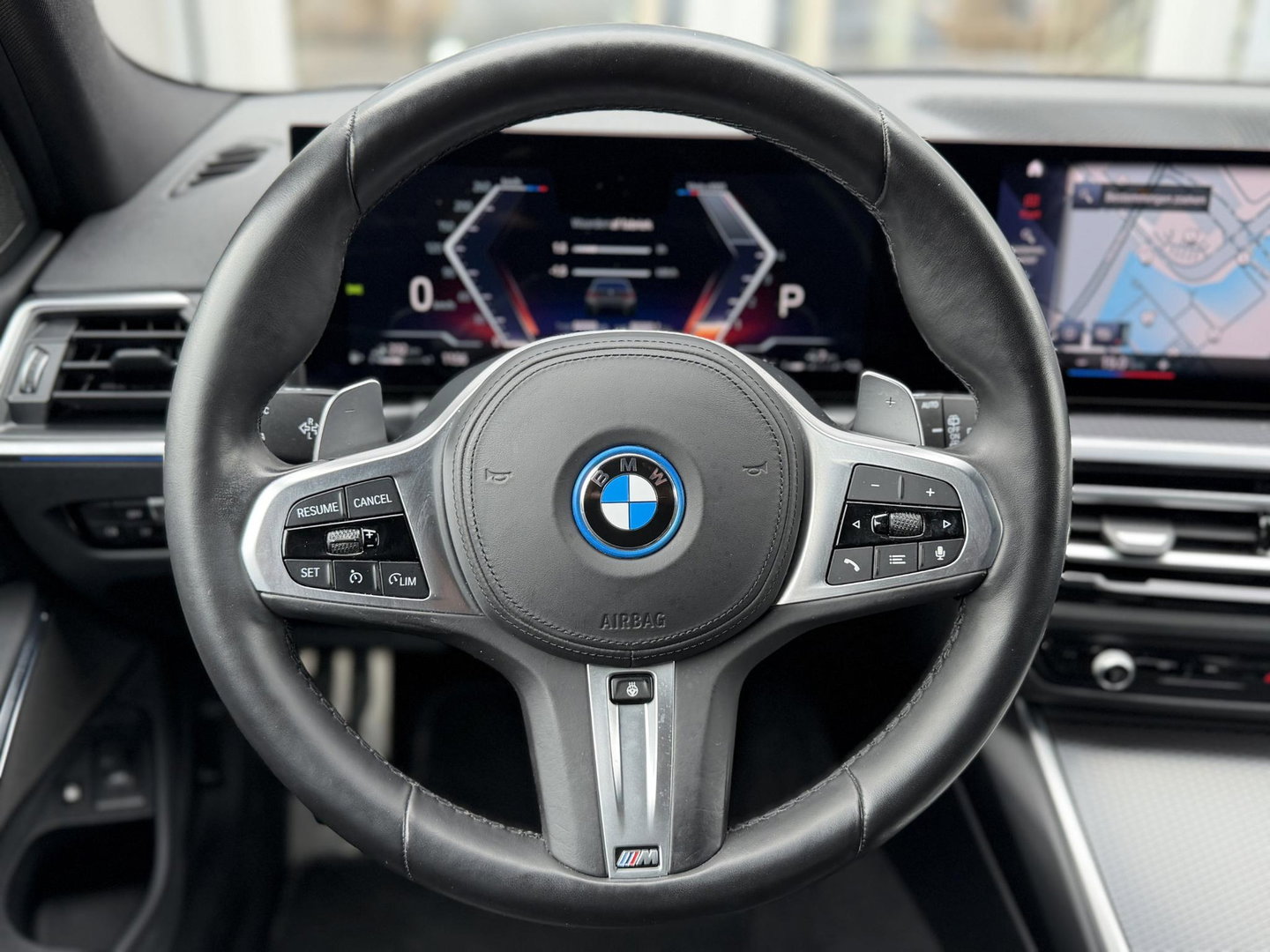 BMW 3 Serie Touring 330e LCI High Ex. M-Sport Pro |Individual leer|Pano|H/K|Memory|19"|Trekhaak|Dravit