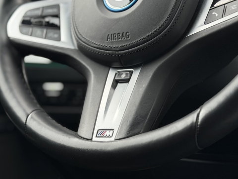 BMW 3 Serie Touring 330e LCI High Ex. M-Sport Pro |Individual leer|Pano|H/K|Memory|19"|Trekhaak|Dravit