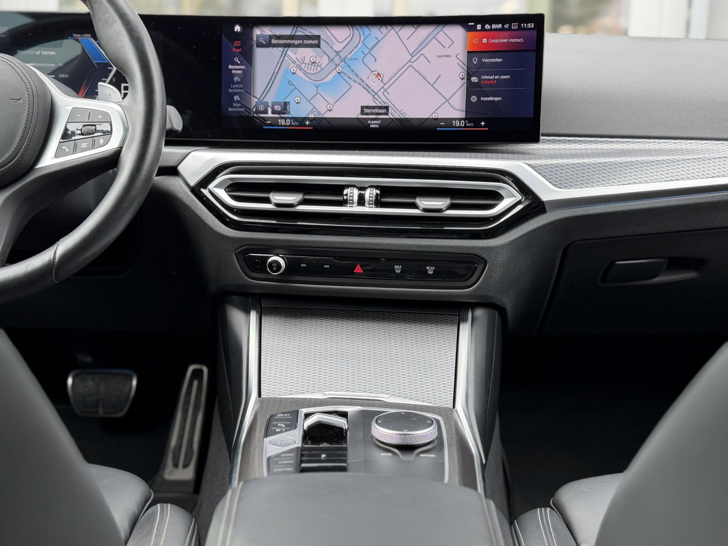 BMW 3 Serie Touring 330e LCI High Ex. M-Sport Pro |Individual leer|Pano|H/K|Memory|19"|Trekhaak|Dravit