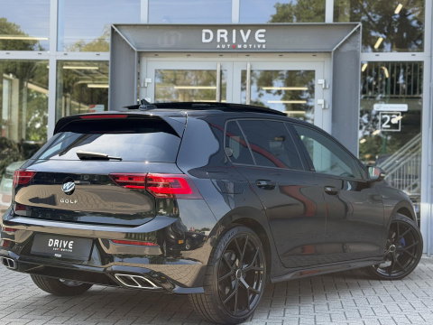 Volkswagen Golf 1.5 TSI 150PK Highline Business R-Line |Pano|H/K|ACC|HUD|19"|Trekhaak