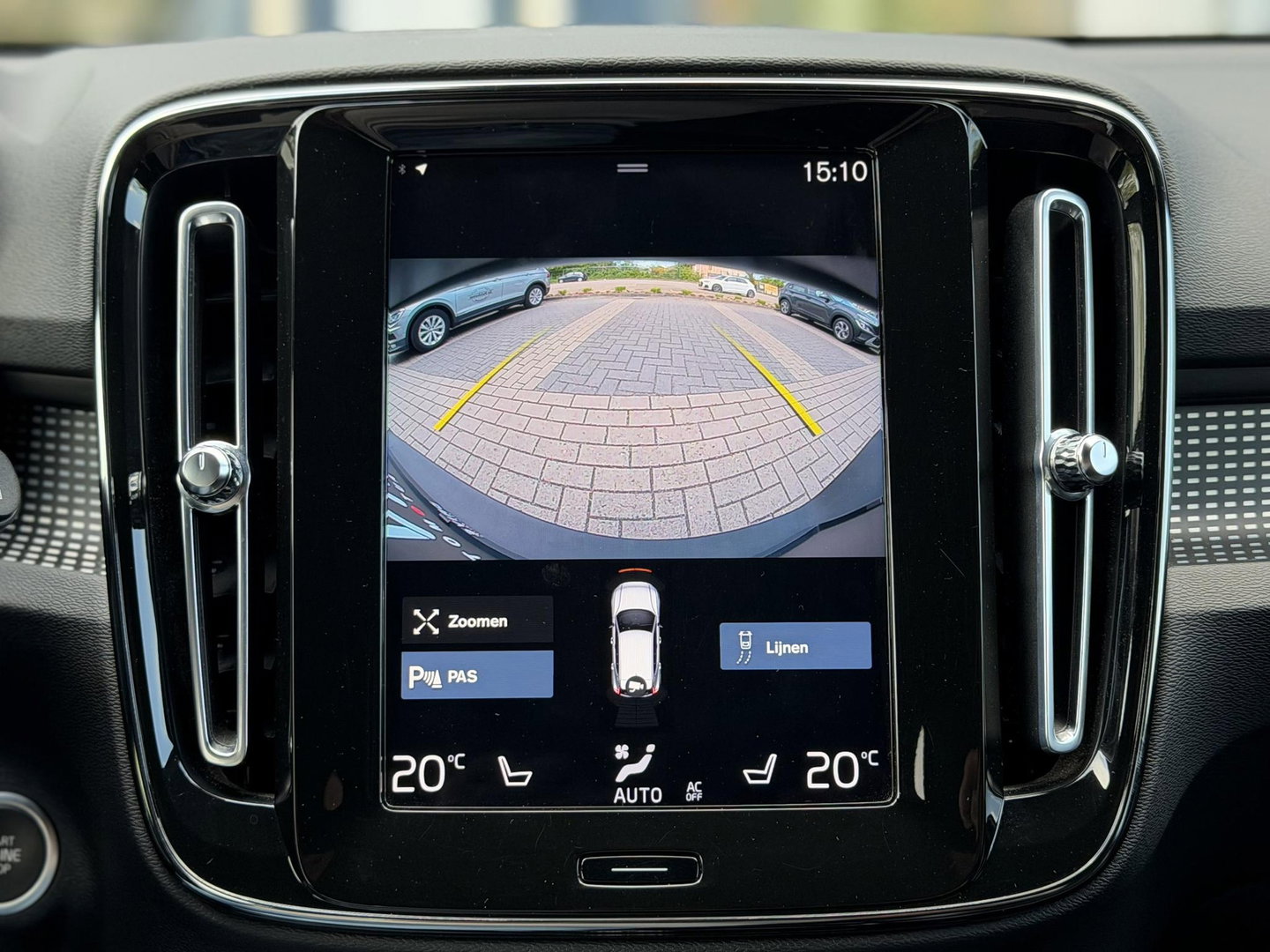 Volvo XC40 1.5 T4 210PK Recharge R-Design |H/K|AutoPilot|Winterpakket|Cam