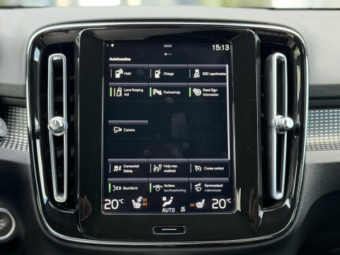 Volvo XC40 1.5 T4 210PK Recharge R-Design |H/K|AutoPilot|Winterpakket|Cam