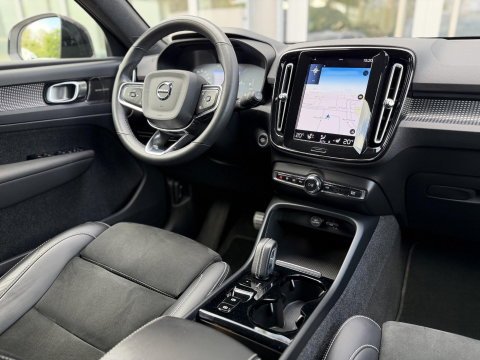 Volvo XC40 1.5 T4 210PK Recharge R-Design |H/K|AutoPilot|Winterpakket|Cam