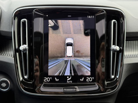 Volvo XC40 1.5 T4 210PK Recharge R-Design |Pano|H/K|Winterpakket|360Cam|Trekhaak