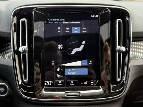 Volvo XC40 1.5 T4 210PK Recharge R-Design |Pano|H/K|Winterpakket|360Cam|Trekhaak