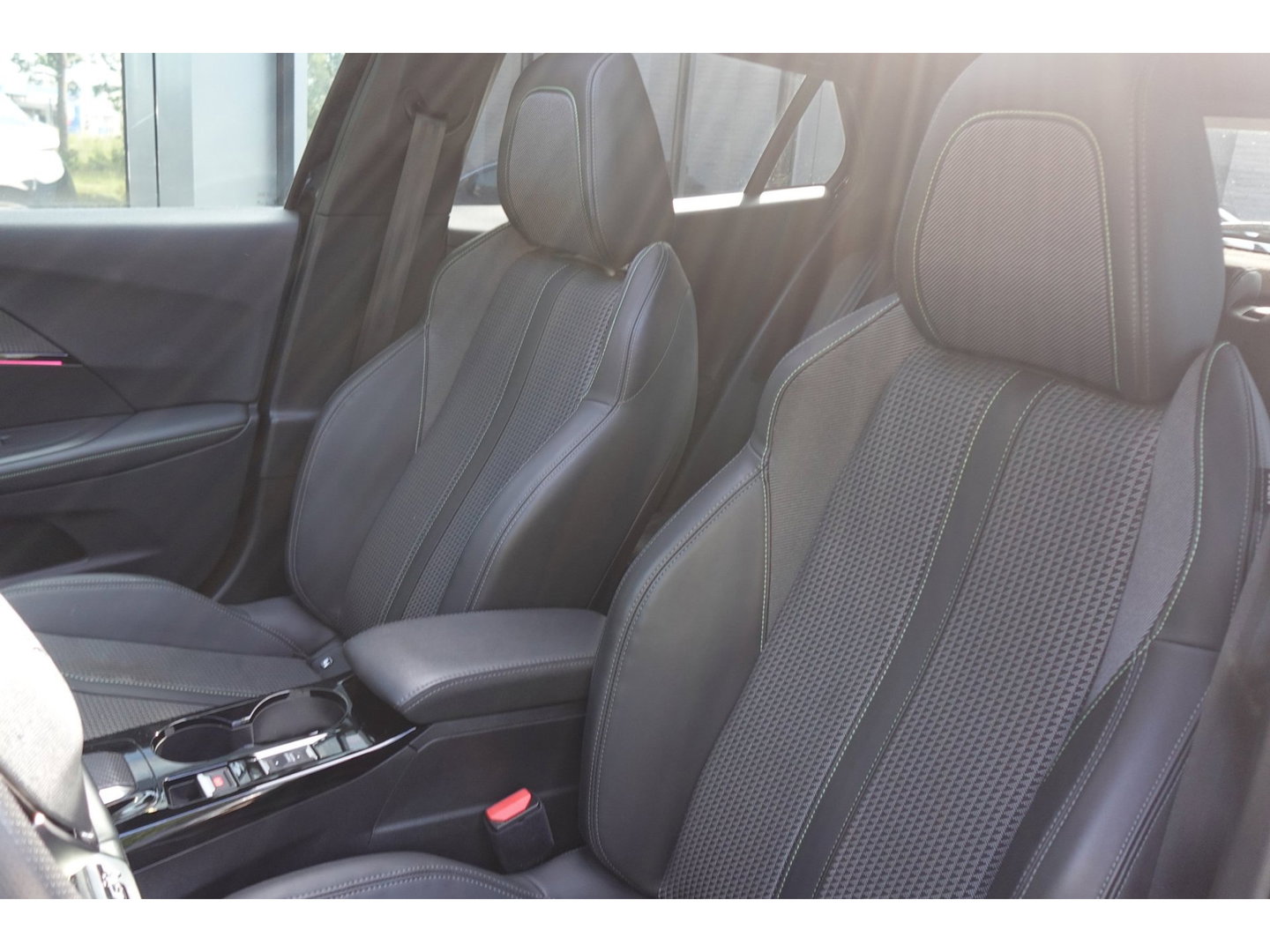 Peugeot 2008 1.2 PureTech GT PANO KEYLESS VOL'