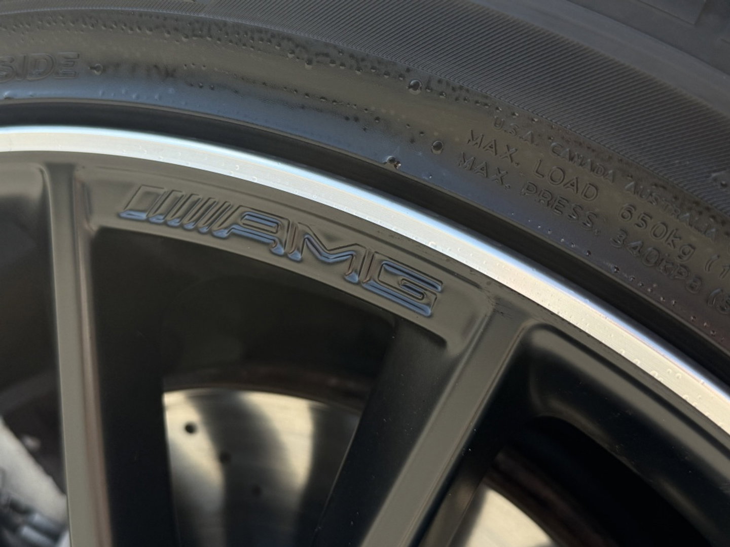 Mercedes-Benz A-Klasse 220 automaat / Premium Plus / AMG-Pakket / LED