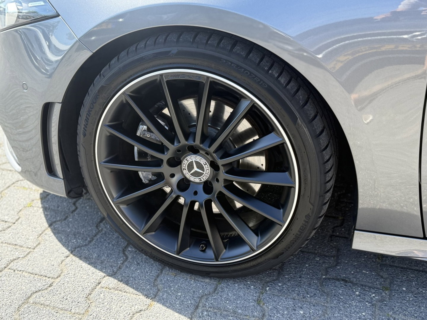 Mercedes-Benz A-Klasse 220 automaat / Premium Plus / AMG-Pakket / LED