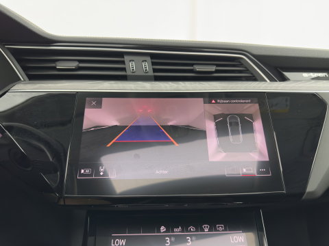 Audi e-tron 55 Quattro Advanced 95 kWh [ 3-Fase-11kW ] {SoH-91%} (INCL-BTW) *PANO | LEATHER | BANG&OLUFSEN | VIRTUAL-MIRRORS | HEAD-UP |  ADAPTIVE-CRUISE | FULL-LED | DIGI-COCKPIT | KEYLESS | MEMORY-PACK | TOPVIEW | HEATED-SPORTSEATS |  22''ALU*