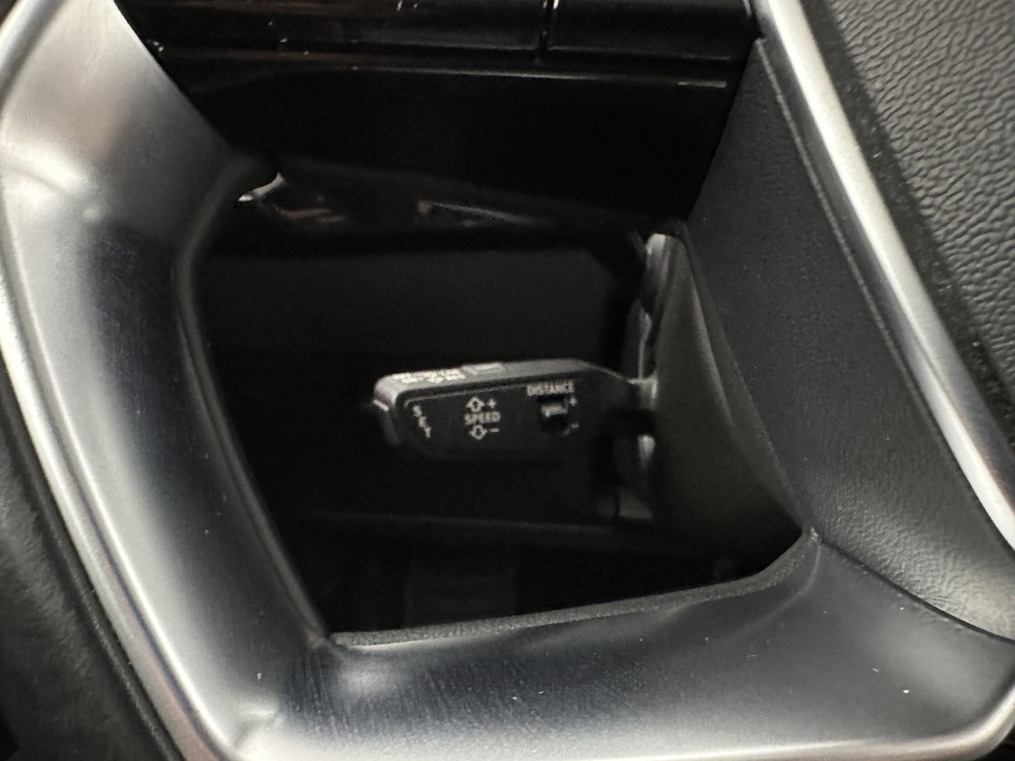 Audi e-tron 55 Quattro Advanced 95 kWh [ 3-Fase-11kW ] {SoH-91%} (INCL-BTW) *PANO | LEATHER | BANG&OLUFSEN | VIRTUAL-MIRRORS | HEAD-UP |  ADAPTIVE-CRUISE | FULL-LED | DIGI-COCKPIT | KEYLESS | MEMORY-PACK | TOPVIEW | HEATED-SPORTSEATS |  22''ALU*