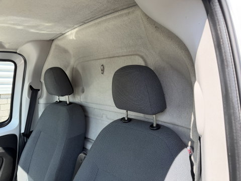 Fiat Fiorino 1.3 MJ Adventure / vaste prijs rijklaar € 9.950 ex btw / lease vanaf € 168 / euro 6 / bpm vrij / zilver metallic / airco / cruise / navi / schuifdeur / pdc achter !