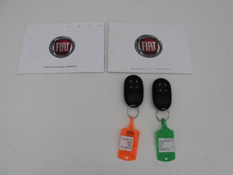Fiat 500X 1.3 FireFly Turbo 150 Connect Yacht Club Capri Yacht Club Capri | Carplay | Open-schuifkanteldak | LED | LEER | Automaat | Camera | Navigatie | DAB | LM |Climate control | Cruise control