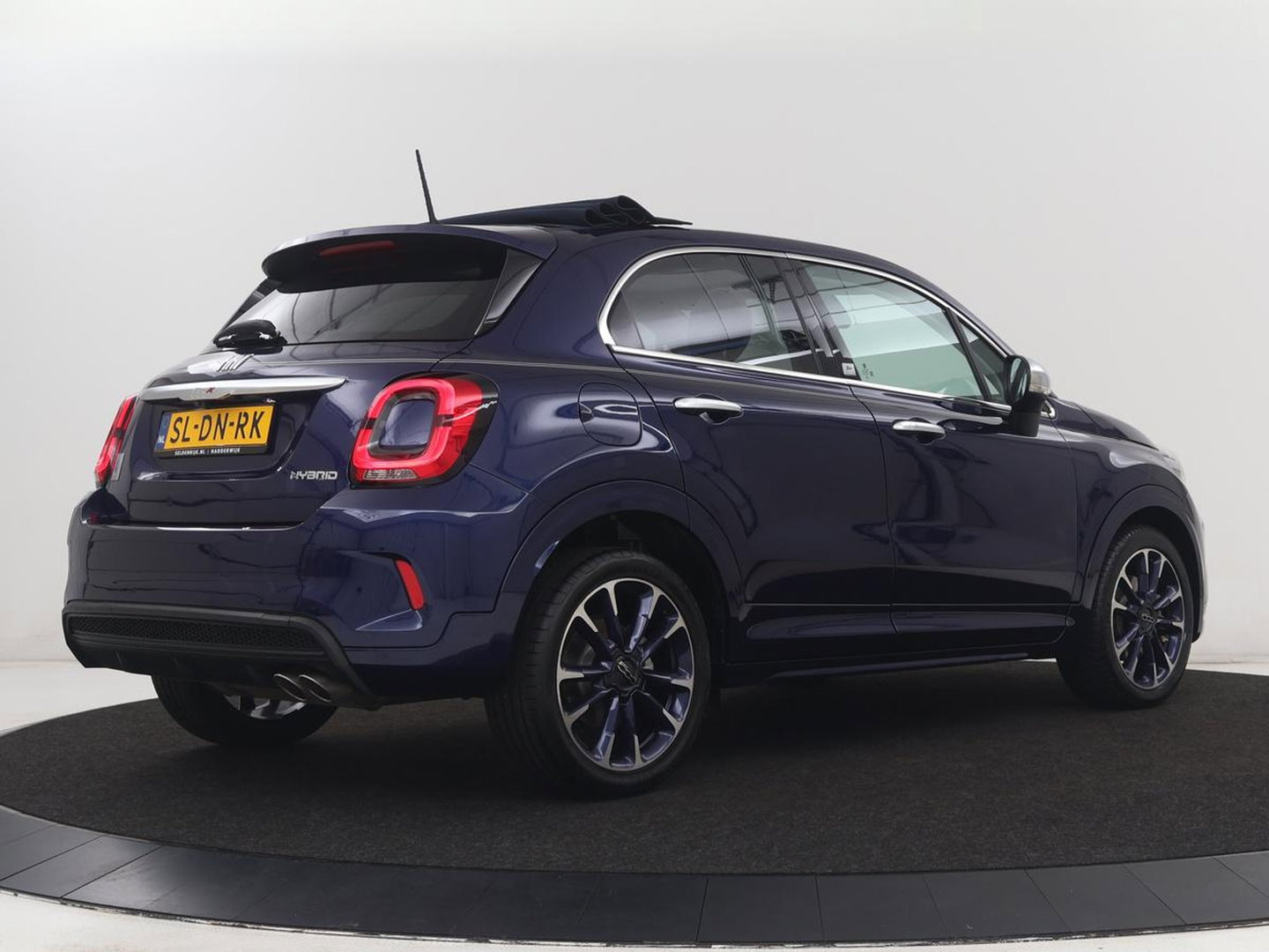 Fiat 500X 1.3 FireFly Turbo 150 Connect Yacht Club Capri Yacht Club Capri | Carplay | Open-schuifkanteldak | LED | LEER | Automaat | Camera | Navigatie | DAB | LM |Climate control | Cruise control