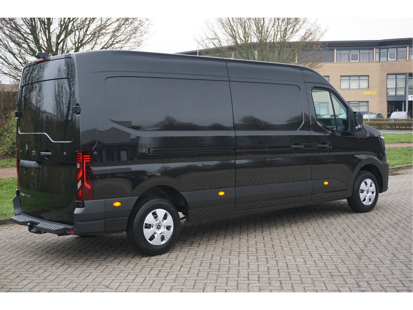 Renault Master E-Tech T35 L3H2 Extra Long range 87 kWh AUT Airco, Navi, Leder, Betimmering, Trekhaak NR. T10