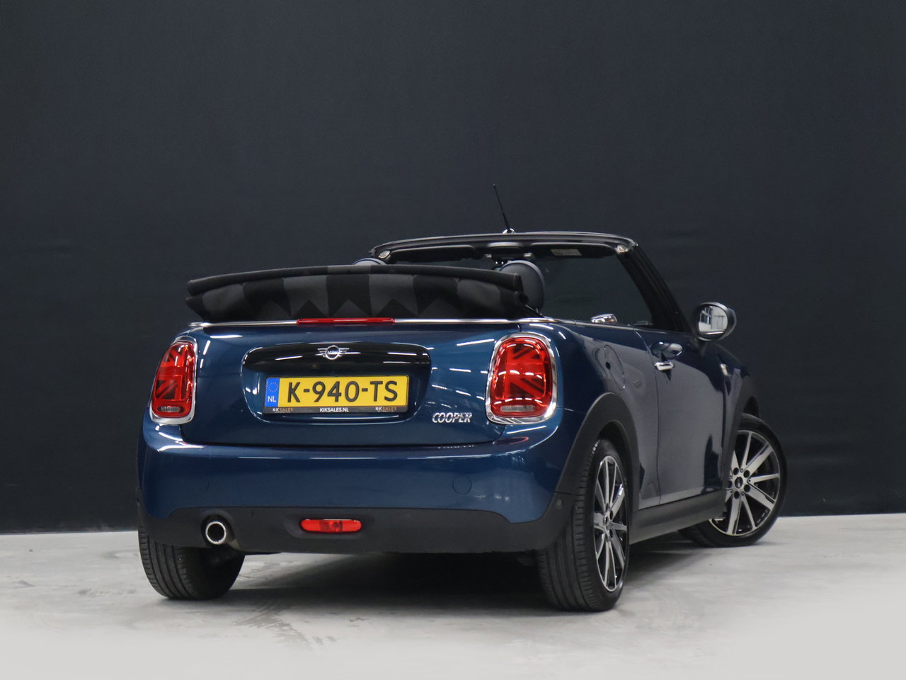 MINI Cooper Cabrio