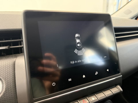 Renault Clio 1.0 TCe Intens 5-Drs. Navigatie Full-led 16'lmv 24 Maanden garantie* (Vraag naar de voorwaarden)