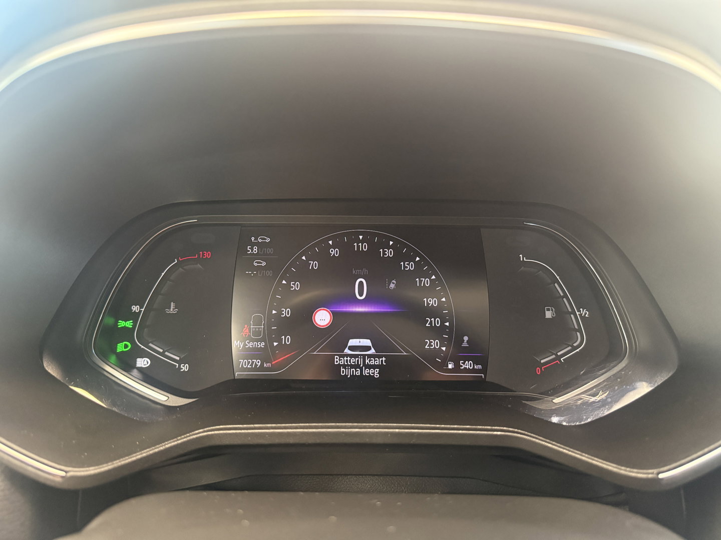 Renault Clio 1.0 TCe Intens 5-Drs. Navigatie Full-led 16'lmv 24 Maanden garantie* (Vraag naar de voorwaarden)
