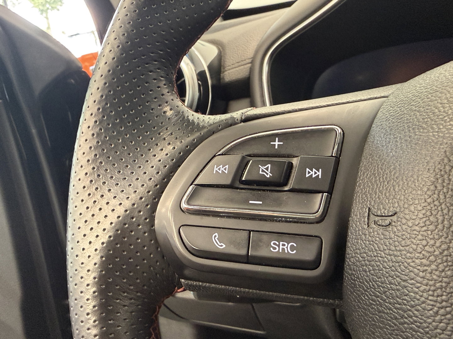 MG EHS 1.5 TGDI Luxury Panoramadak Leder Trekhaak 24 Maanden garantie* (Vraag naar de voorwaarden)
