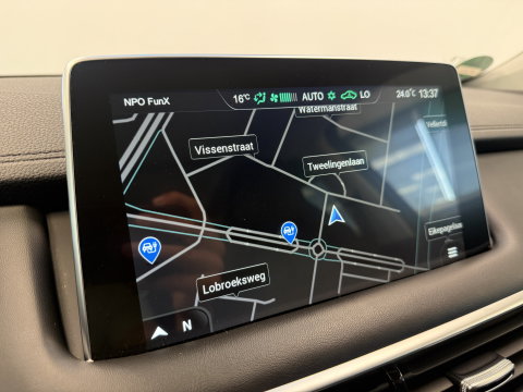 MG EHS 1.5 TGDI Luxury Panoramadak Leder Trekhaak 24 Maanden garantie* (Vraag naar de voorwaarden)