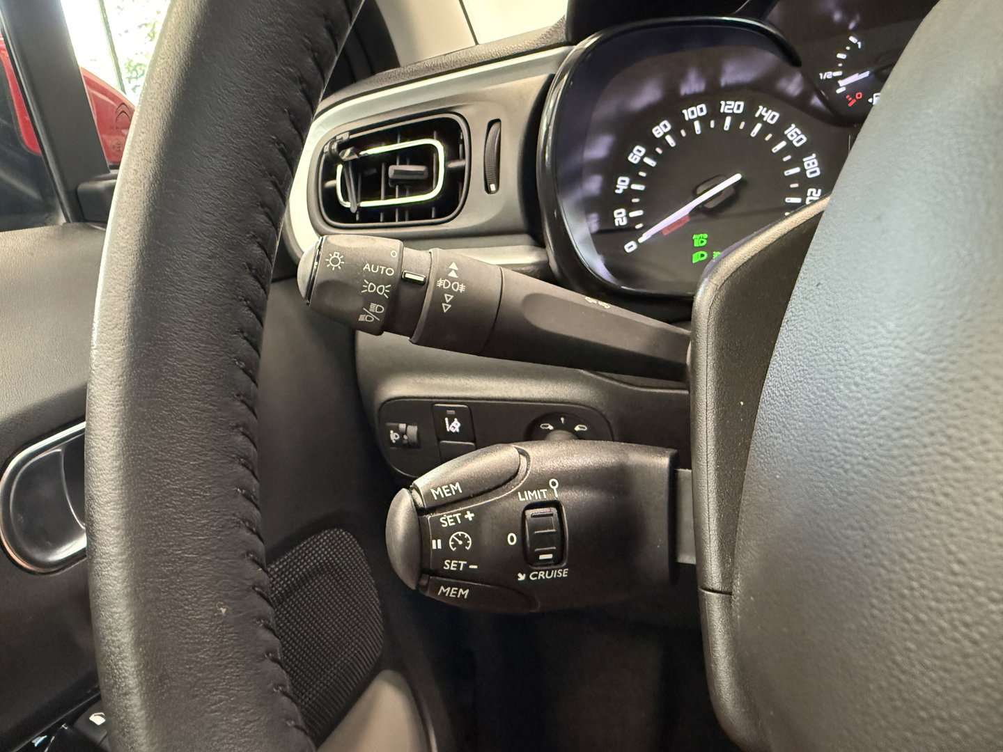 Citroën C3 1.2 PureTech S&S Shine Carplay PDC Climate control