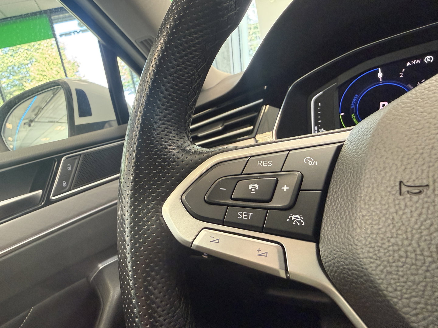Volkswagen Passat Variant 1.4 TSI PHEV GTE Business Stand kachel Trekhaak webklapbaar Stuurwielverwarming 24 Maanden garantie* (Vraag naar de voorwaarden)