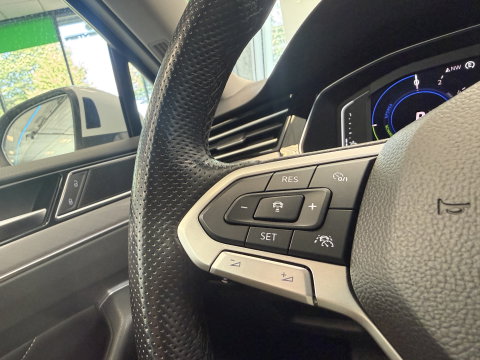 Volkswagen Passat Variant 1.4 TSI PHEV GTE Business Stand kachel Trekhaak webklapbaar Stuurwielverwarming 24 Maanden garantie* (Vraag naar de voorwaarden)