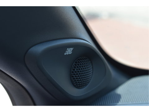 Toyota Aygo X 1.0 VVT-i S-CVT JBL Bi-Tone Jasmine SIlver | NL-Auto | Camera | Keyless | Carplay | Nav | DAB | Adapt.CC | Full LED | Fab.garantie