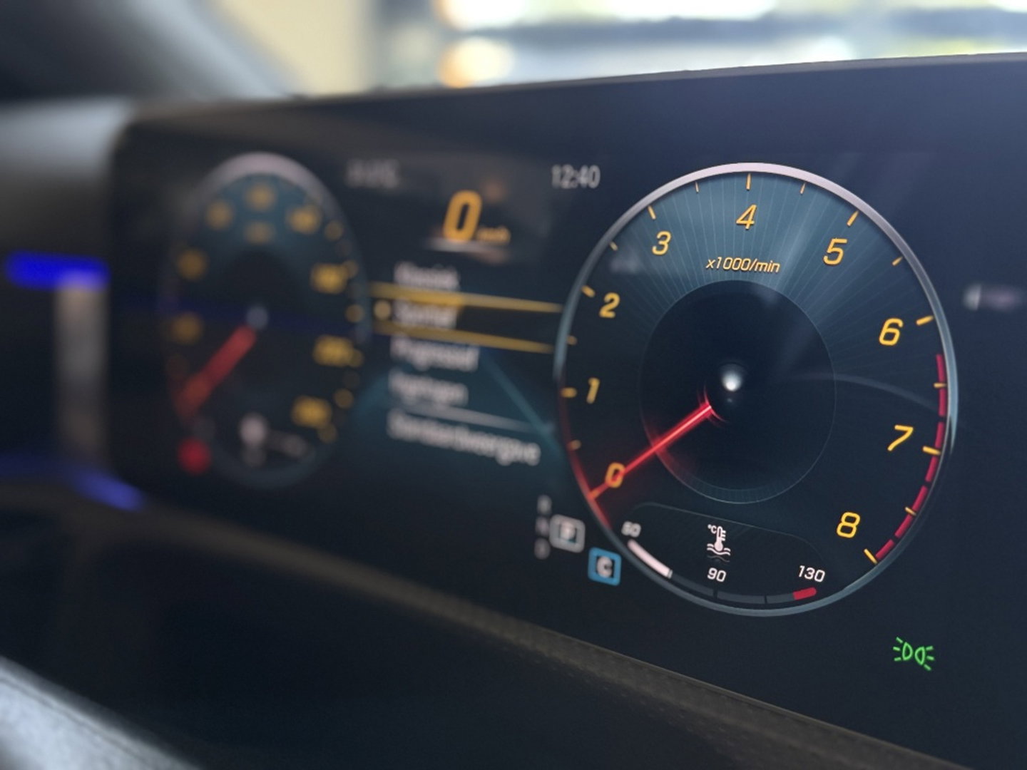 Mercedes-Benz A-Klasse 220 automaat / Premium Plus / AMG-Pakket / LED
