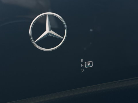 Mercedes-Benz A-Klasse 220 automaat / Premium Plus / AMG-Pakket / LED