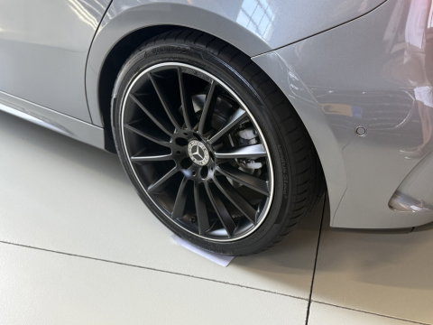 Mercedes-Benz A-Klasse 220 automaat / Premium Plus / AMG-Pakket / LED