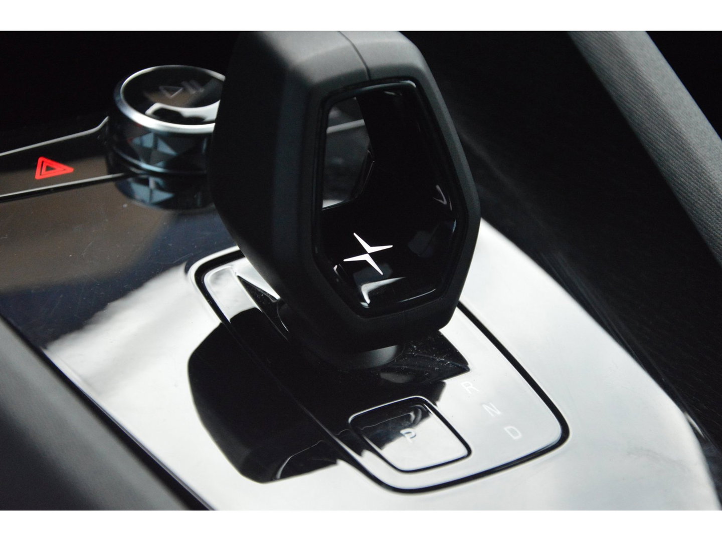 Polestar 2 Standard Range Single Motor Plus 63 kWh | Camera | 96% SOH | Memory | Stoelverwarming | Apple CarPlay |