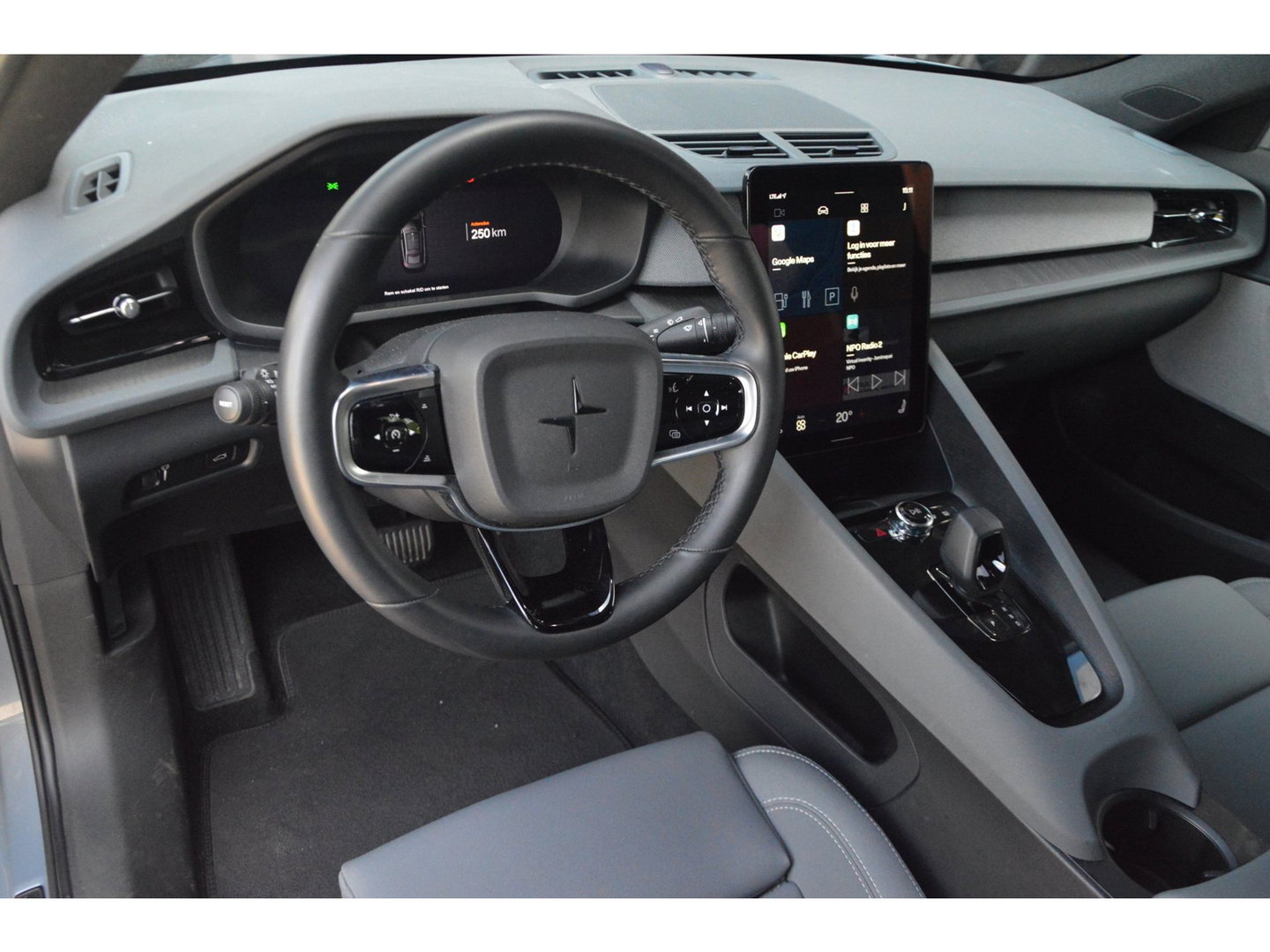 Polestar 2 Standard Range Single Motor Plus 63 kWh | Camera | 96% SOH | Memory | Stoelverwarming | Apple CarPlay |