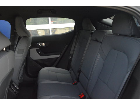Polestar 2 Standard Range Single Motor Plus 63 kWh | Camera | 96% SOH | Memory | Stoelverwarming | Apple CarPlay |
