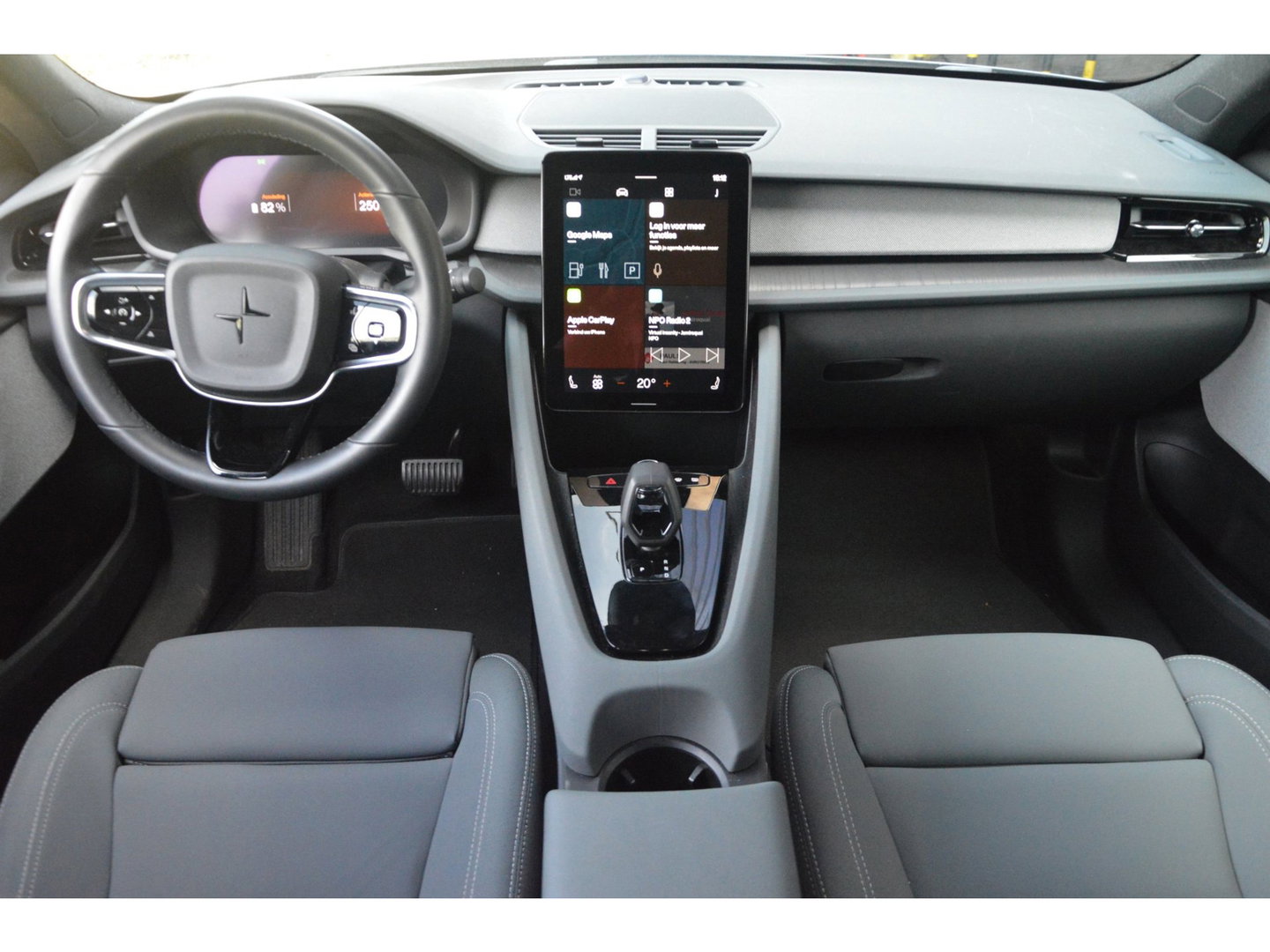 Polestar 2 Standard Range Single Motor Plus 63 kWh | Camera | 96% SOH | Memory | Stoelverwarming | Apple CarPlay |