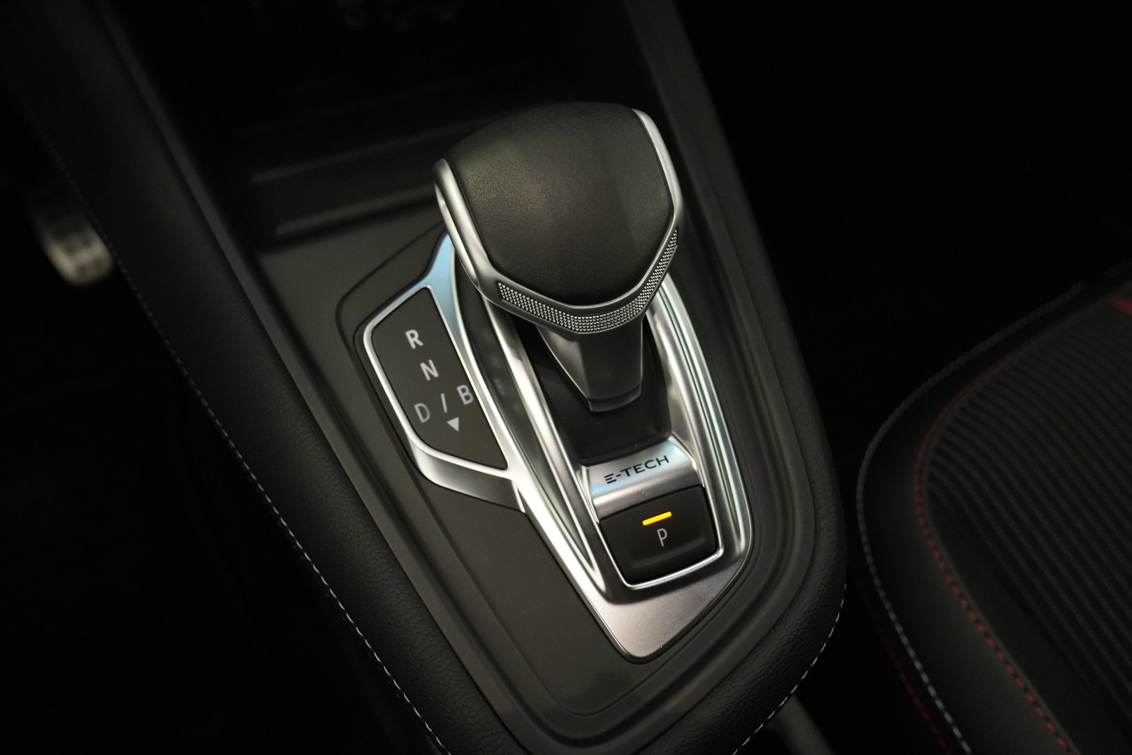 Renault Captur 1.6 E-Tech Plug-in Hybrid 160 R.S. Line Cruise/Climate 24 Maanden garantie* (Vraag naar de voorwaarden)