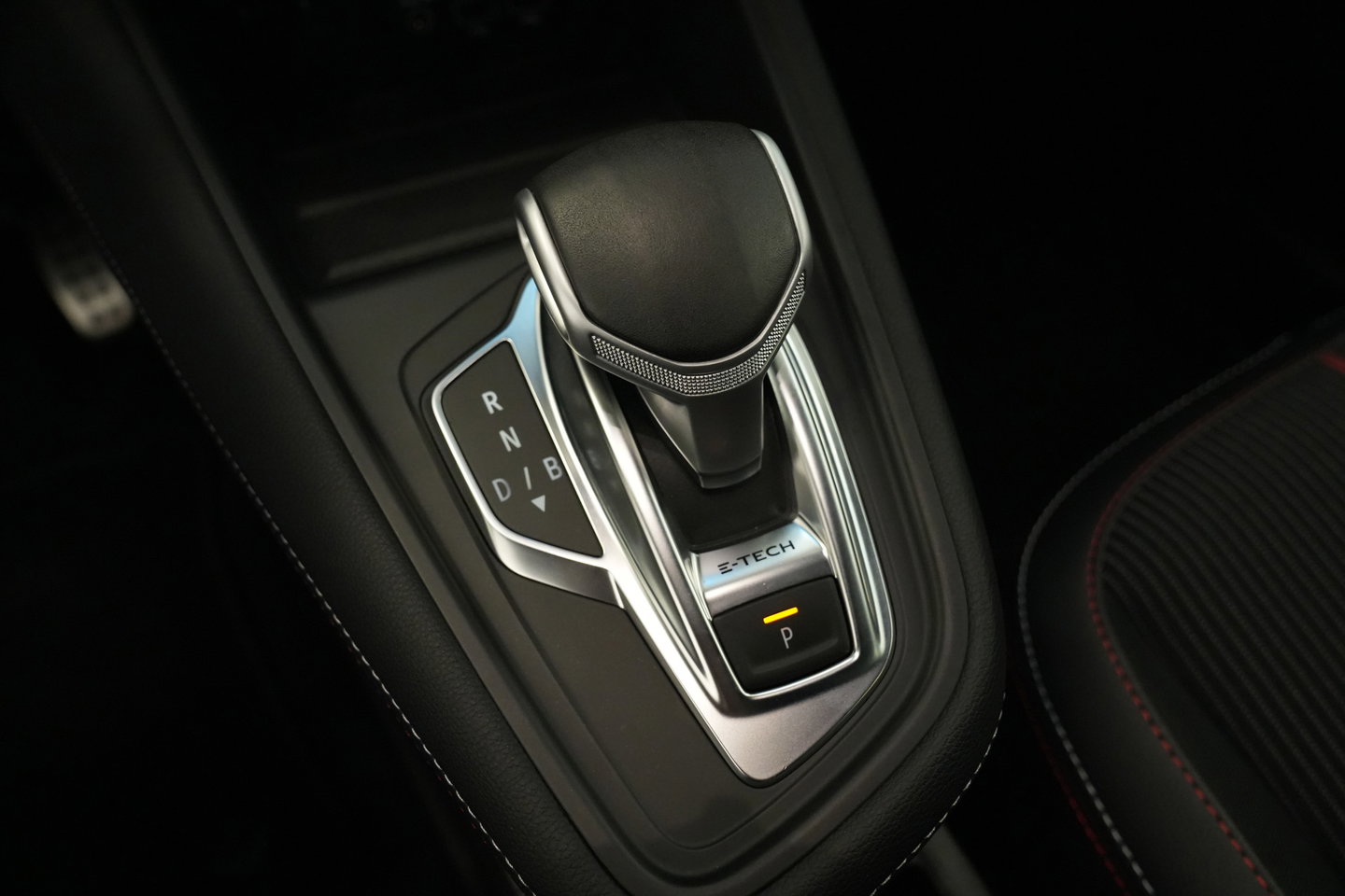 Renault Captur 1.6 E-Tech Plug-in Hybrid 160 R.S. Line Cruise/Climate 24 Maanden garantie* (Vraag naar de voorwaarden)