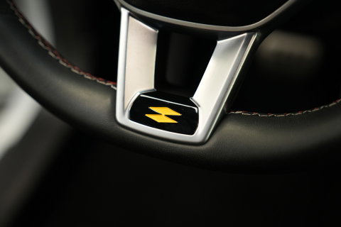 Renault Captur 1.6 E-Tech Plug-in Hybrid 160 R.S. Line Cruise/Climate 24 Maanden garantie* (Vraag naar de voorwaarden)