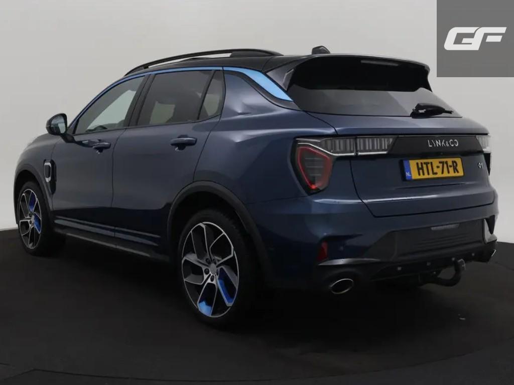 Lynk & Co 01 1.5 Plug-in Pano Sfeer. CarPlay 360° Trekh.